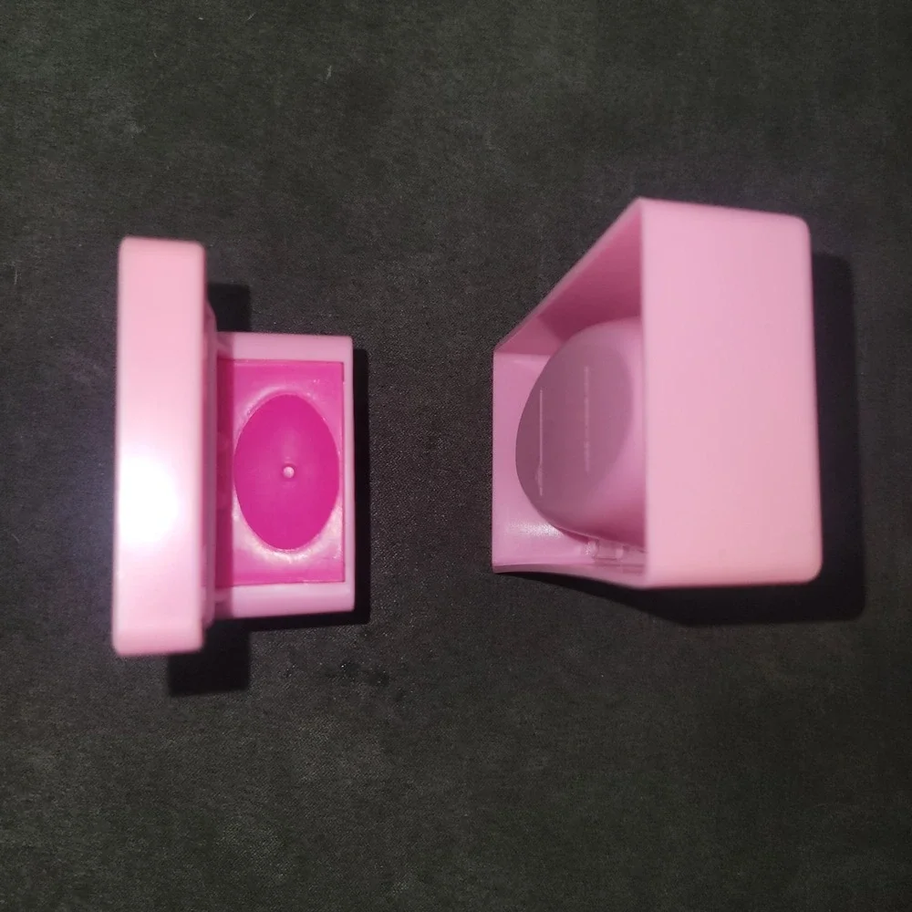Arco Vintage Pink & Hot Pink Plastic Bathroom Vanity Dollhouse Furniture Lot